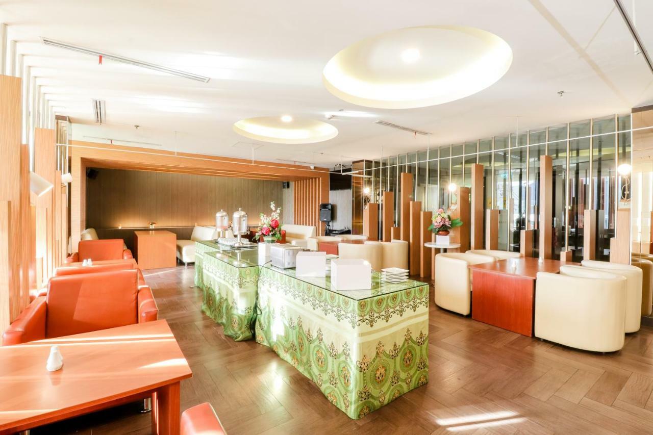 Hotel Empress Makassar Ngoại thất bức ảnh