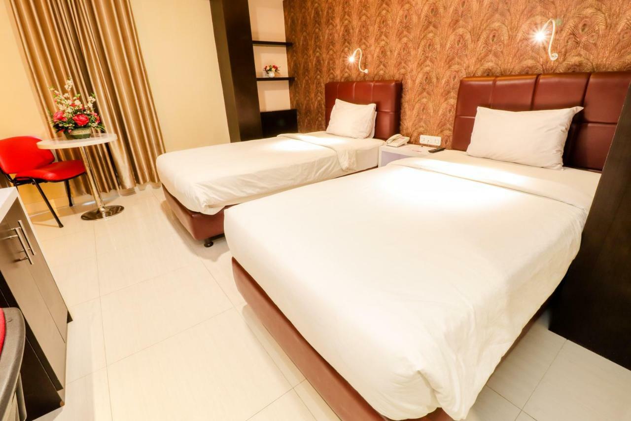 Hotel Empress Makassar Ngoại thất bức ảnh