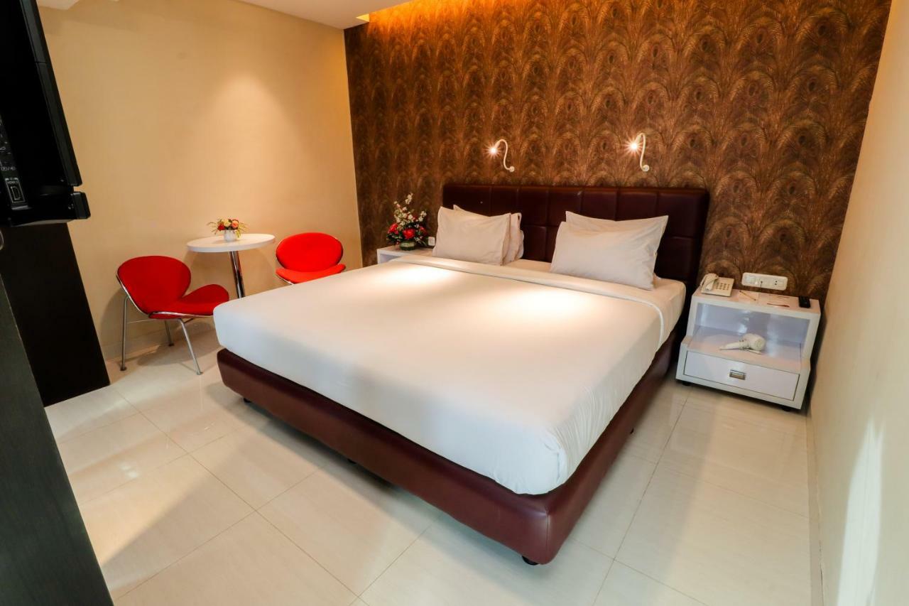 Hotel Empress Makassar Ngoại thất bức ảnh