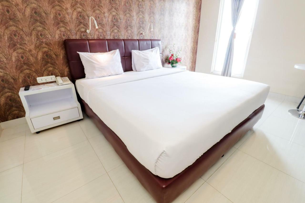 Hotel Empress Makassar Ngoại thất bức ảnh